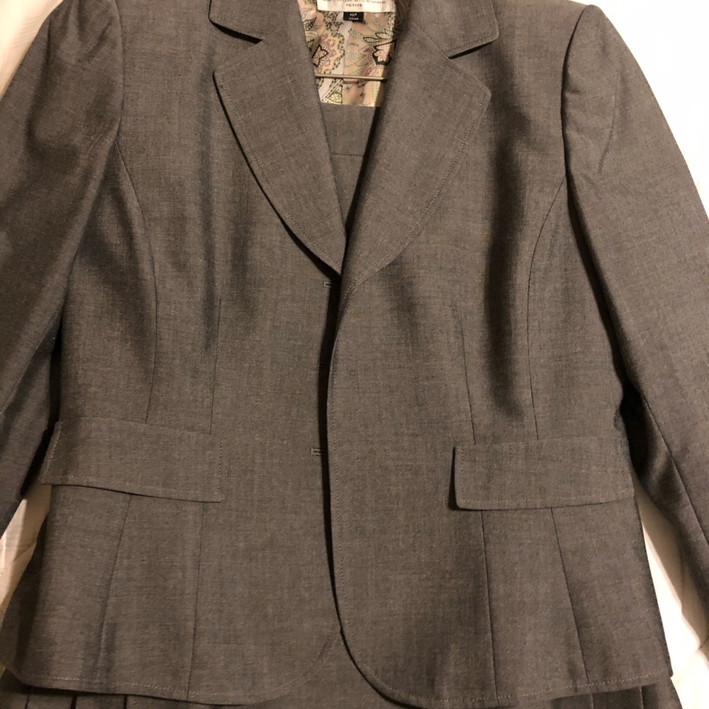 Suit